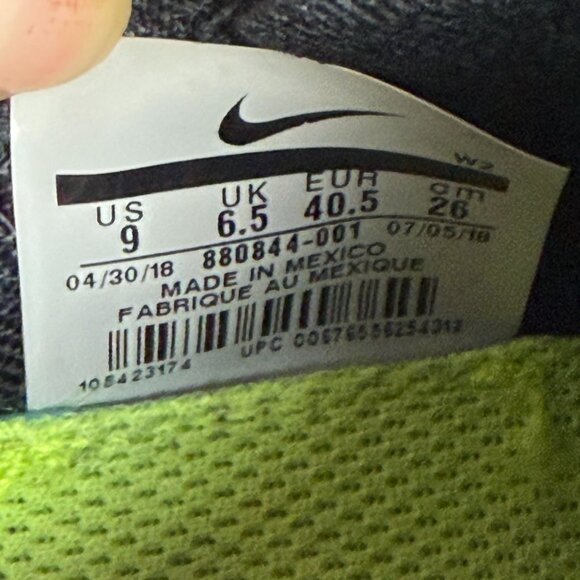 Nike Free RN Flyknit 2017 Athletic Running Shoes Womens 9 Black White Low Top - Picture 5 of 10